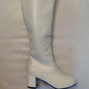 White Knee-high Boots Size 8  NEW